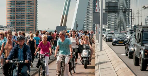 Rotterdam Letselschade Verkeer Fietser Ongeval Auto Erasmusbrug